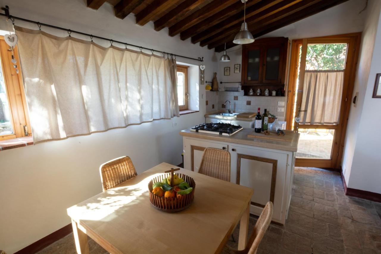 Agriturismo Colle Vento スヴェレート エクステリア 写真