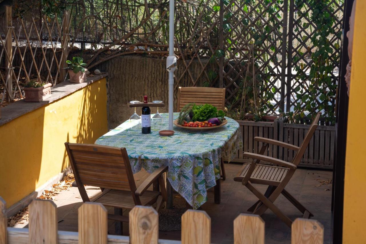 Agriturismo Colle Vento スヴェレート エクステリア 写真